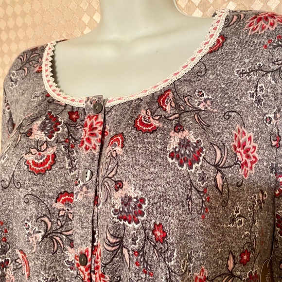 💝SECRET TREASURES💝SILKY FLORAL LNG SLEEVE PJ NWT - Picture 3 of 10